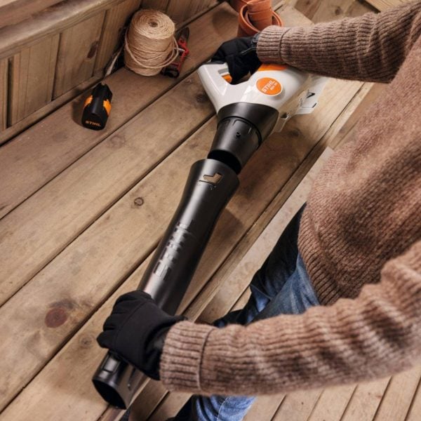 Soffiatore a batteria Stihl BGA 30 - alliastore